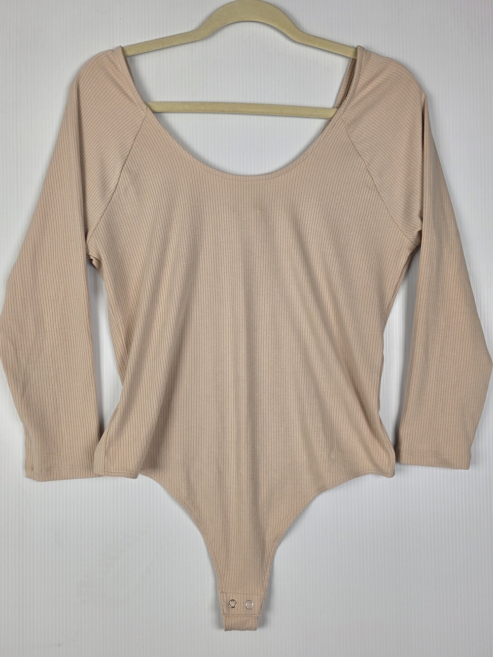 Banana Republic Ribbed Scoop-Neck Long-Sleeve Bodysuit - Light Beige